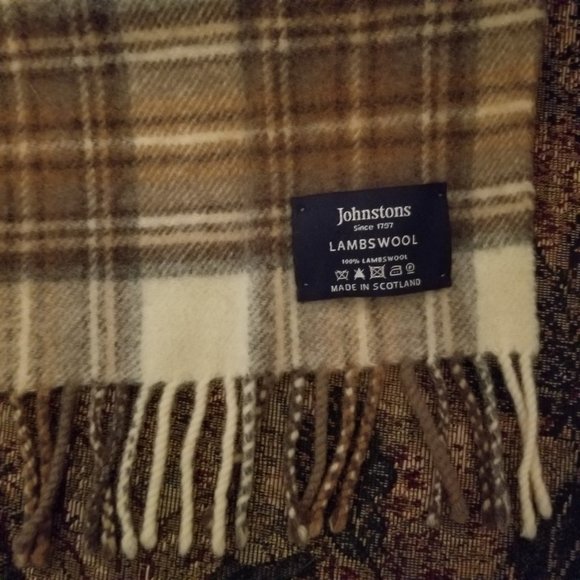 SOLD COPY-Plaid, lambs wool scarf, soft, browns, vintage 80s, Johnstons of Elgin - Picture 3 of 4